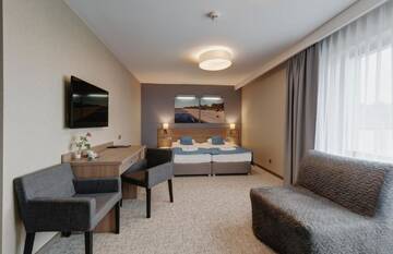Фото номера Семейный номер Отель WIND Hotel г. Гжибово 6